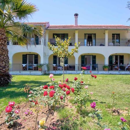 La Casa De Dalia Hotel Lefkimmi  Bagian luar foto
