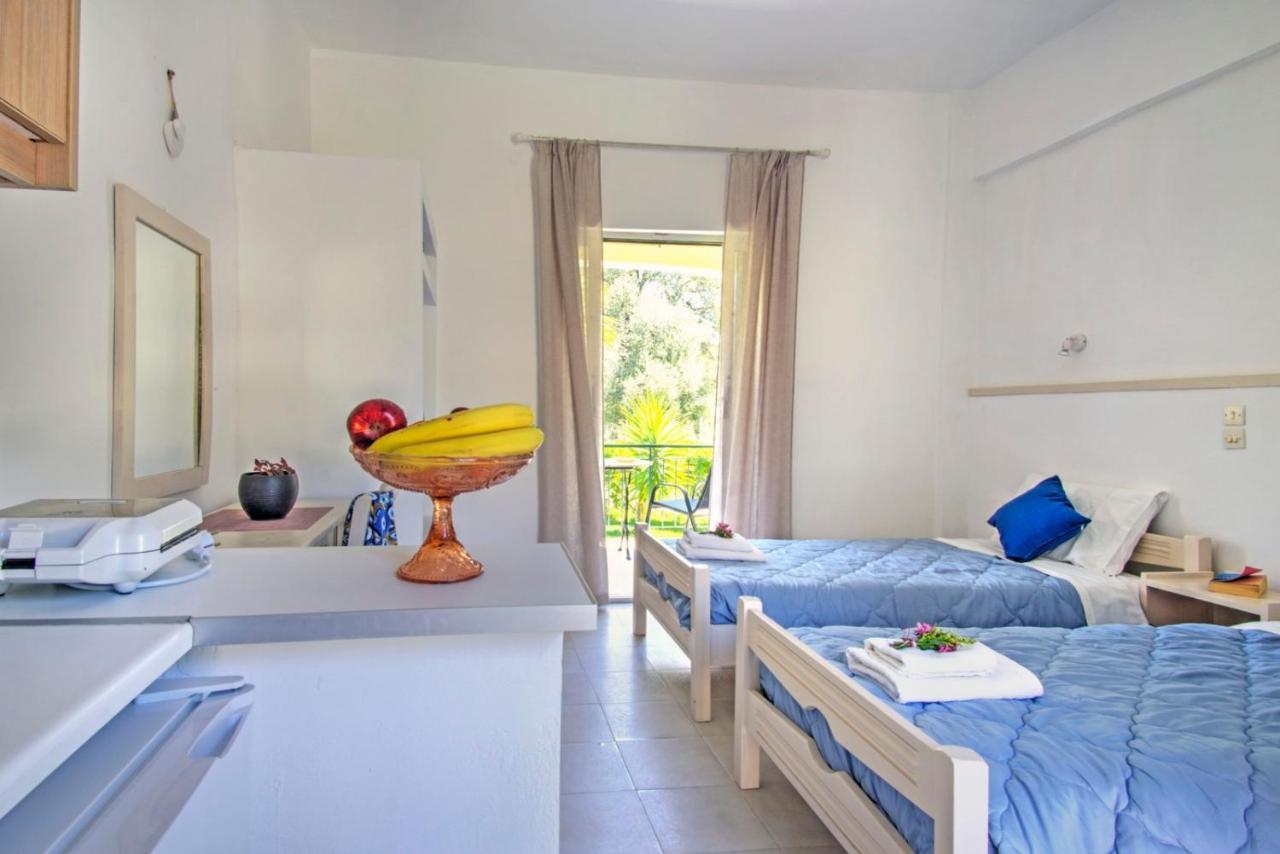 La Casa De Dalia Hotel Lefkimmi  Bagian luar foto