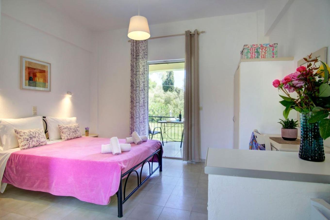 La Casa De Dalia Hotel Lefkimmi  Bagian luar foto